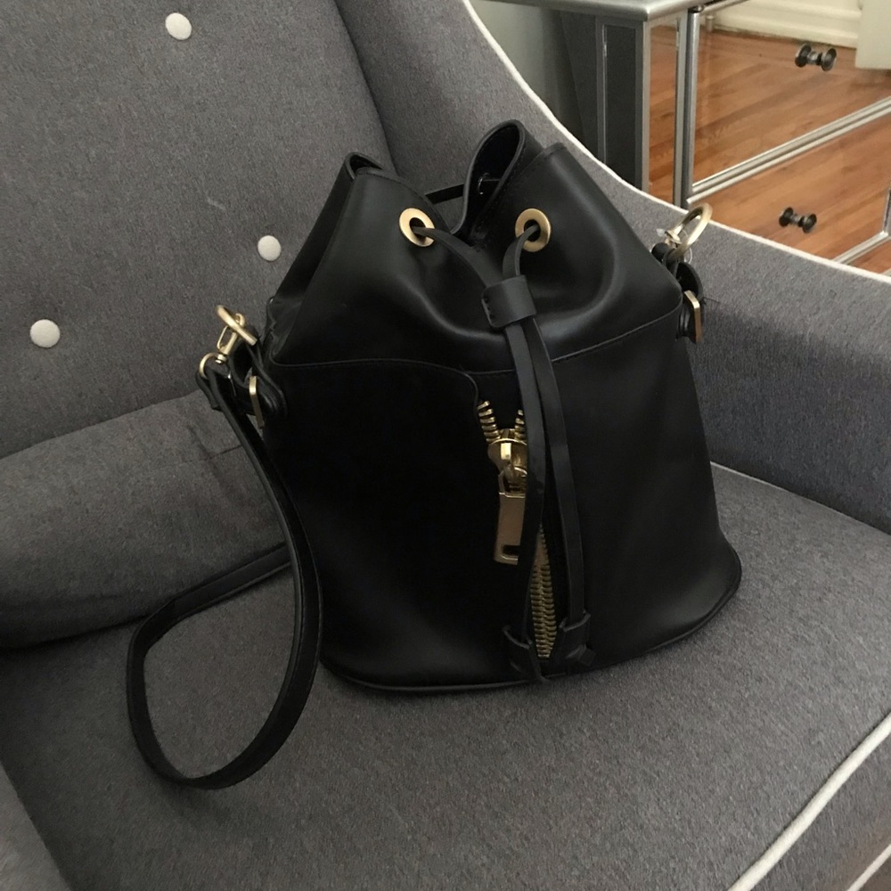 Zara drawstring bucket purse (worn 2-3times)